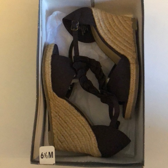 Ladies Emma Wedge Sandals - Picture 10 of 10